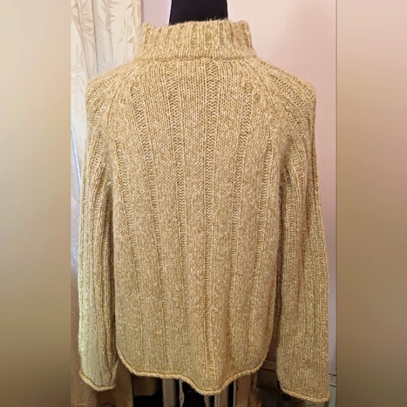 Sweater manufactured by Fashion Bug - Size Medium - Never Worn - Picture 2 of 2